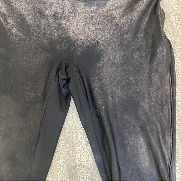 Spanx Faux Leather Leggings Size M - Picture 3 of 4